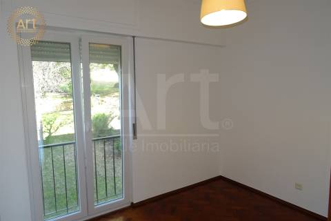 Apartamento T4 Arrendamento em Alfragide,Amadora