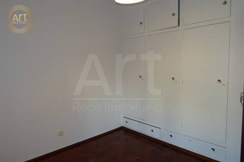 Apartamento T4 Arrendamento em Alfragide,Amadora