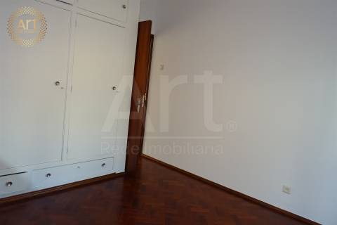 Apartamento T4 Arrendamento em Alfragide,Amadora