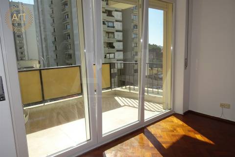Apartamento T4 Arrendamento em Alfragide,Amadora