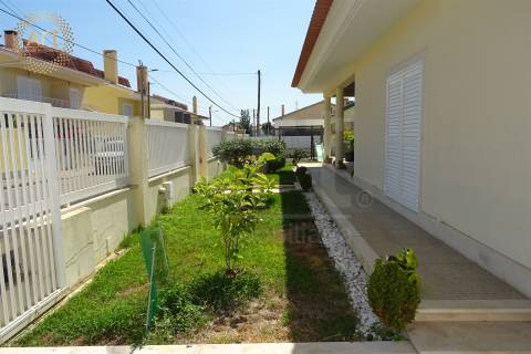 Moradia T3 Venda em Fernão Ferro,Seixal