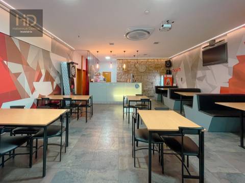 Venda/Trespasse de Café Snack House  TABUS  em Gaia 15.000€ iniciais