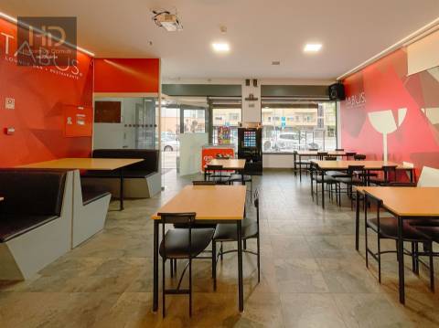 Venda/Trespasse de Café Snack House  TABUS  em Gaia 15.000€ iniciais