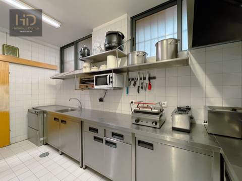 Venda/Trespasse de Café Snack House  TABUS  em Gaia 15.000€ iniciais