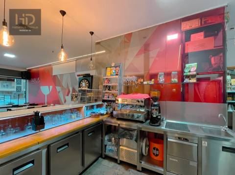 Venda/Trespasse de Café Snack House  TABUS  em Gaia 15.000€ iniciais