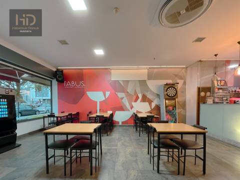 Venda/Trespasse de Café Snack House  TABUS  em Gaia 15.000€ iniciais