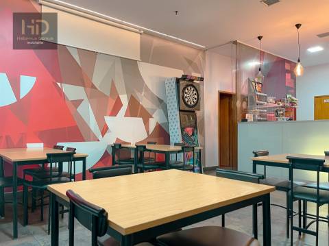 Venda/Trespasse de Café Snack House  TABUS  em Gaia 15.000€ iniciais