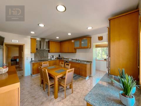 Moradia de luxo T3+2 em Paços de Brandão/Santa Maria da Feira