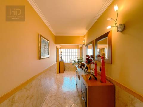 Moradia de luxo T3+2 em Paços de Brandão/Santa Maria da Feira