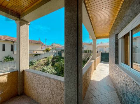 Moradia de luxo T3+2 em Paços de Brandão/Santa Maria da Feira