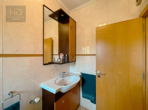 Moradia de luxo T3+2 em Paços de Brandão/Santa Maria da Feira