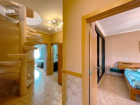 Moradia de luxo T3+2 em Paços de Brandão/Santa Maria da Feira