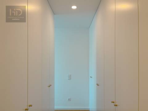 T2 novo com varandas  na 1ª linha da praia em Canidelo