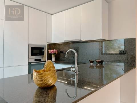 T2 de luxo na 1ª linha da praia em Canidelo