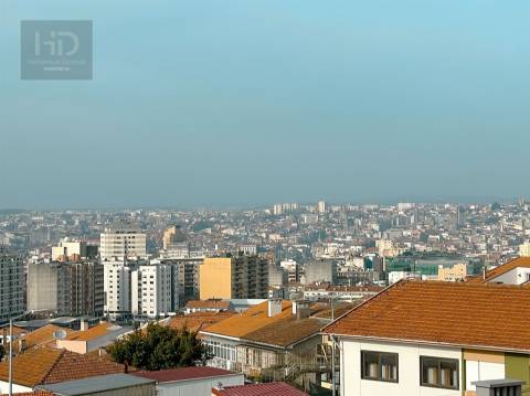 Apartamento T3 Venda em Mafamude e Vilar do Paraíso,Vila Nova de Gaia