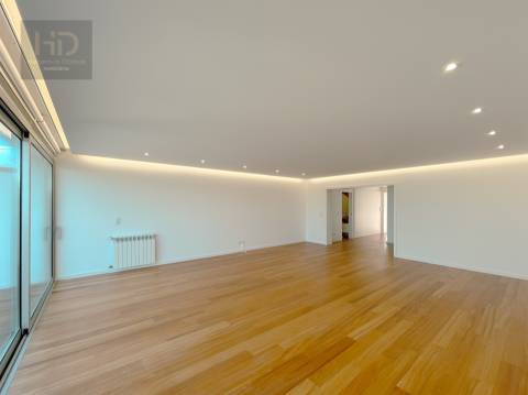 Moradia T3+1 Venda em Madalena,Vila Nova de Gaia