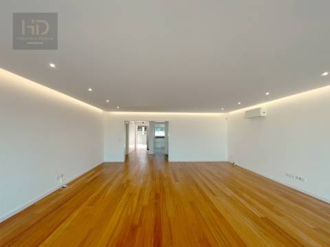 Moradia T3+1 Venda em Madalena,Vila Nova de Gaia