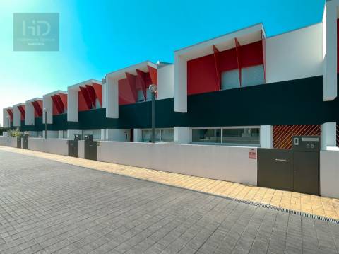 Moradia T3+1 Venda em Madalena,Vila Nova de Gaia