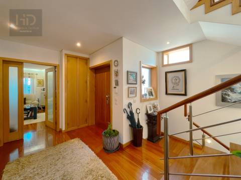 Moradia T3+1 em Arcozelo próxima das praias