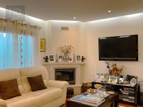 Moradia T3+1 em Arcozelo próxima das praias