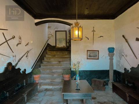 Casa senhorial brasonada do Século XVIII na região do Douro