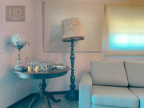 Apartamento T3 com 196m2 em Valadares