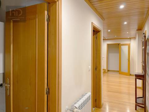 Penthouse T3+2  dúplex com 331m2 próximo das praias e da futura linha de metro em Gaia