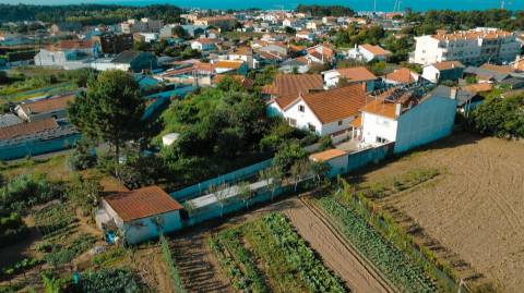 Moradia T3+1 em Canidelo próxima das praias