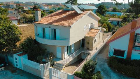 Moradia T3+1 em Canidelo próxima das praias