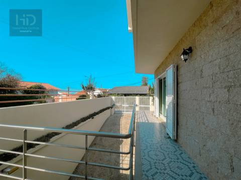 Moradia T3+1 em Canidelo próxima das praias