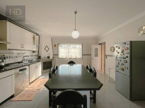 Moradia T3+1 em Canidelo próxima das praias