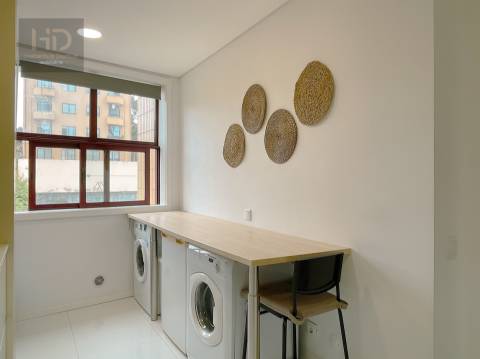 T2+1 renovado em Valadares junto à estação de comboios e perto das praias