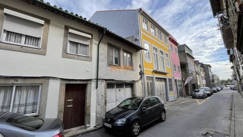 Moradia T3 Venda em Braga (Maximinos, Sé e Cividade),Braga
