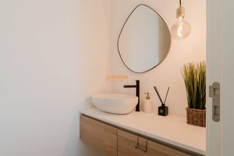 Moradia T3 Venda em Palmeira de Faro e Curvos,Esposende