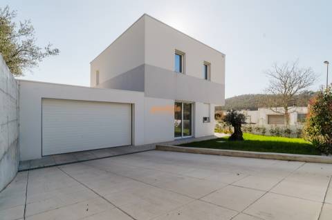 Moradia T3 Venda em Palmeira de Faro e Curvos,Esposende