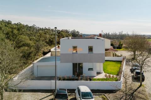 Moradia T3 Venda em Palmeira de Faro e Curvos,Esposende