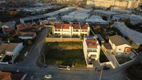 Moradia T3 Venda em Celeirós, Aveleda e Vimieiro,Braga