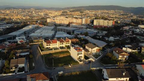 Moradia T3 Venda em Celeirós, Aveleda e Vimieiro,Braga