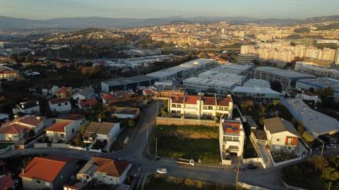 Moradia T3 Venda em Celeirós, Aveleda e Vimieiro,Braga