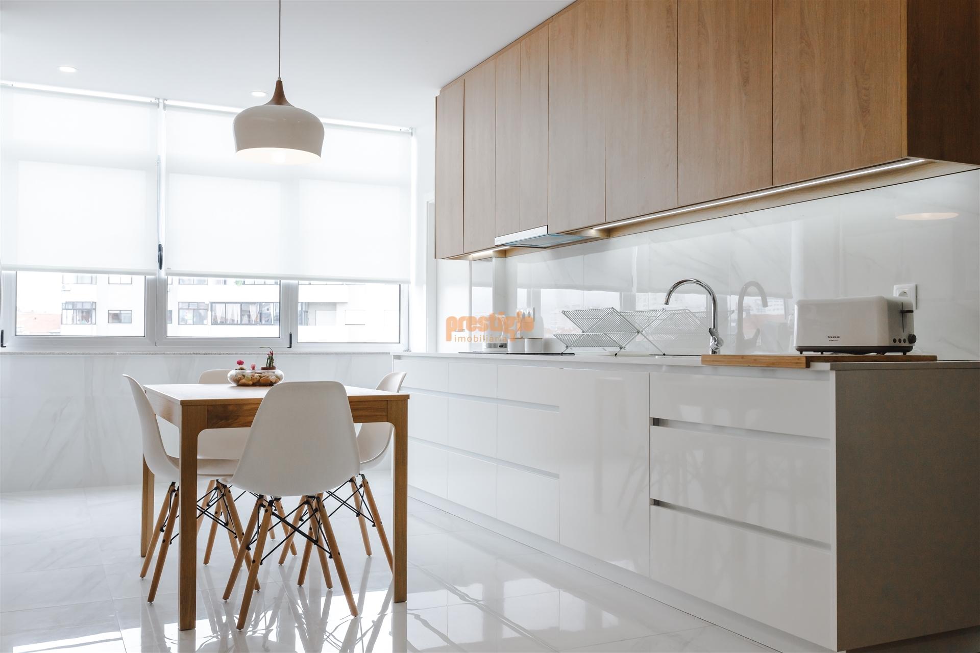 Apartamento T3+1 Arrendamento em Bonfim,Porto