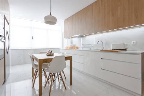 Apartamento T3+1 Arrendamento em Bonfim,Porto