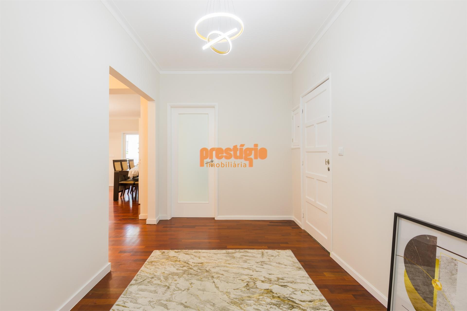 Apartamento T3 Venda em Nogueira, Fraião e Lamaçães,Braga