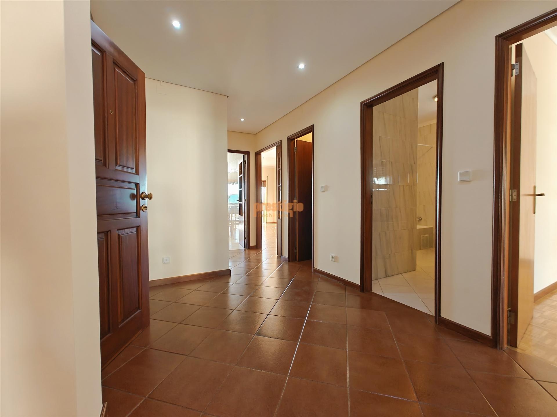 Apartamento T3 Arrendamento em Real, Dume e Semelhe,Braga
