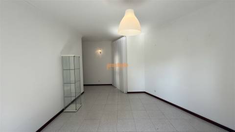 Apartamento T2 Arrendamento em Gualtar,Braga
