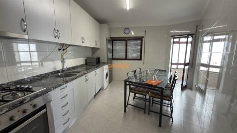 Apartamento T2 Arrendamento em Gualtar,Braga