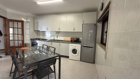 Apartamento T2 Arrendamento em Gualtar,Braga