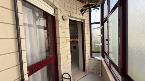Apartamento T2 Arrendamento em Gualtar,Braga