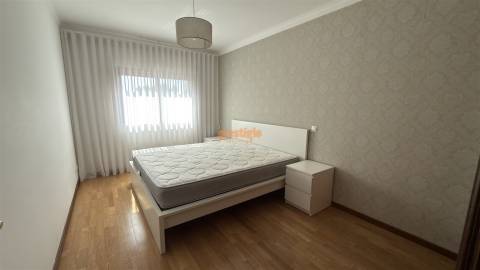 Apartamento T2 Arrendamento em Gualtar,Braga
