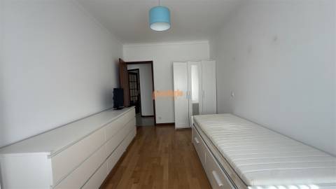 Apartamento T2 Arrendamento em Gualtar,Braga