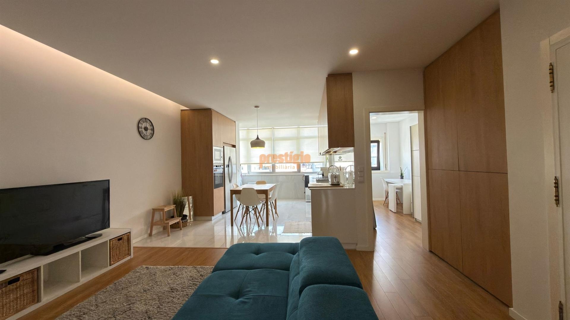 Apartamento T3+1 Arrendamento em Bonfim,Porto